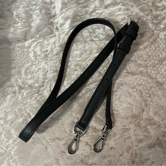 Black Leather Michael Kors Satchel - Picture 12 of 17